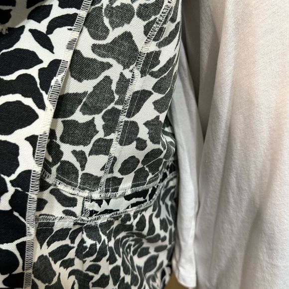 PLUS SZ LANA LEE JACKET BLACK & SOFT WHITE JACKET W/ANY OF YOUR FAVORITE BOTTOMS - Picture 4 of 7